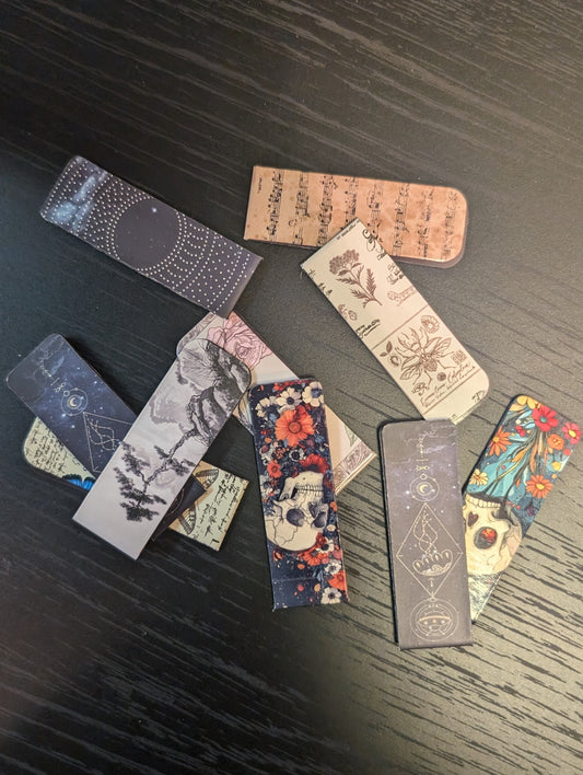 Random Magnetic Bookmark